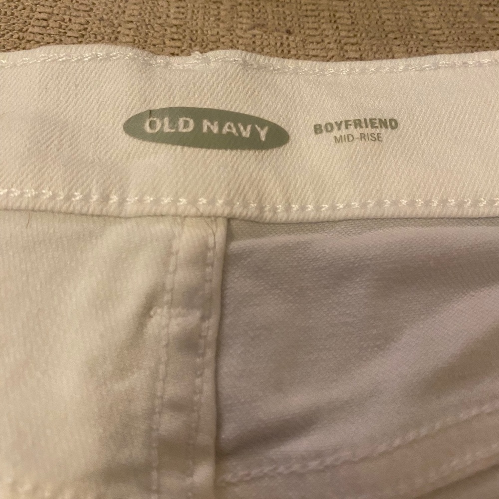 Old Navy boyfriend mid-rise shorts